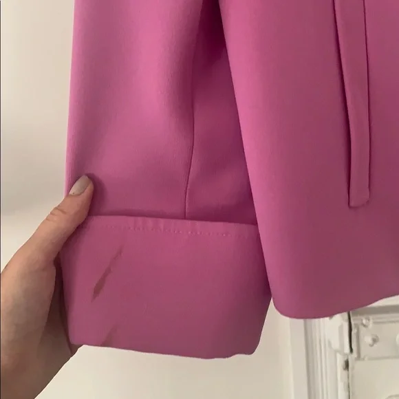 Women’s Tahari pink suit jacket - Picture 3 of 6